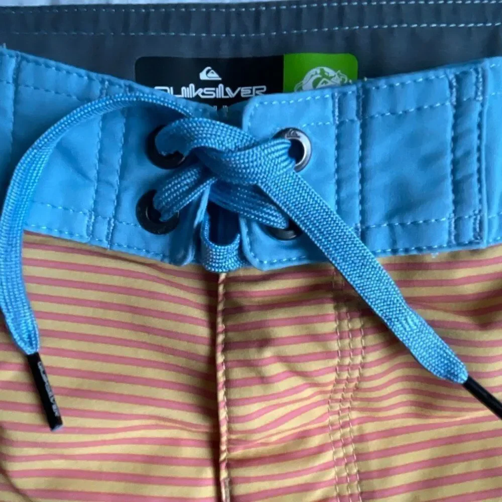 EUC! Quiksilver Board Shorts Swim Trunks - Size 26/Size 12